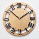 ساعة حائط احرف لاتينية لديكور المنزل وغرفة المعيشة والمطبخ والمنزل والحمام وغرفة النوم مقاس كبير 40 سم من صامتة، خشب، تناظري